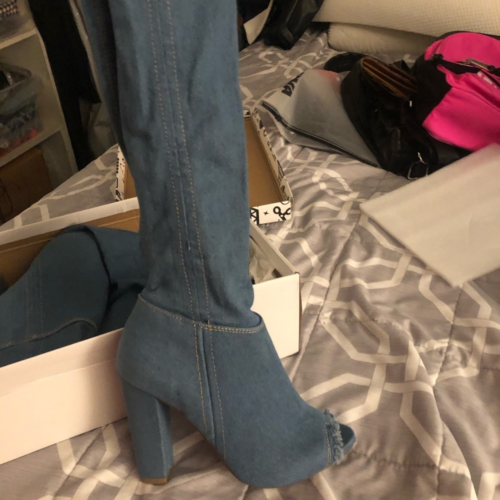 BRAND NEW JEAN THIGH HIGH HEELED BOOTS